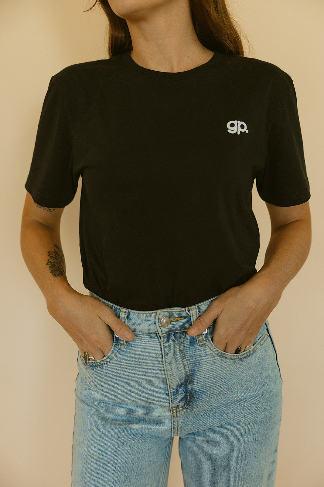 Black Tee